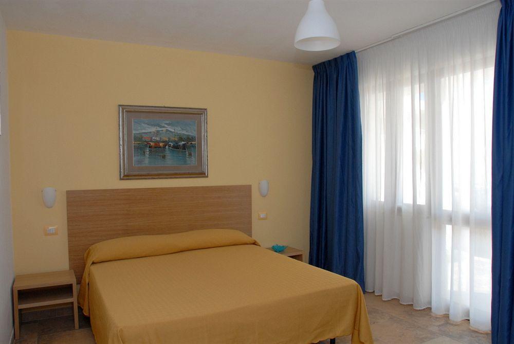 Torre Guaceto Resort 卡洛维诺 外观 照片