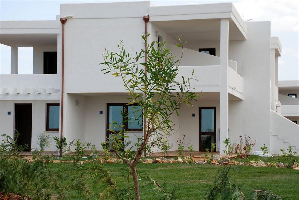 Torre Guaceto Resort 卡洛维诺 外观 照片