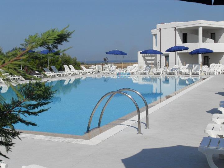 Torre Guaceto Resort 卡洛维诺 外观 照片